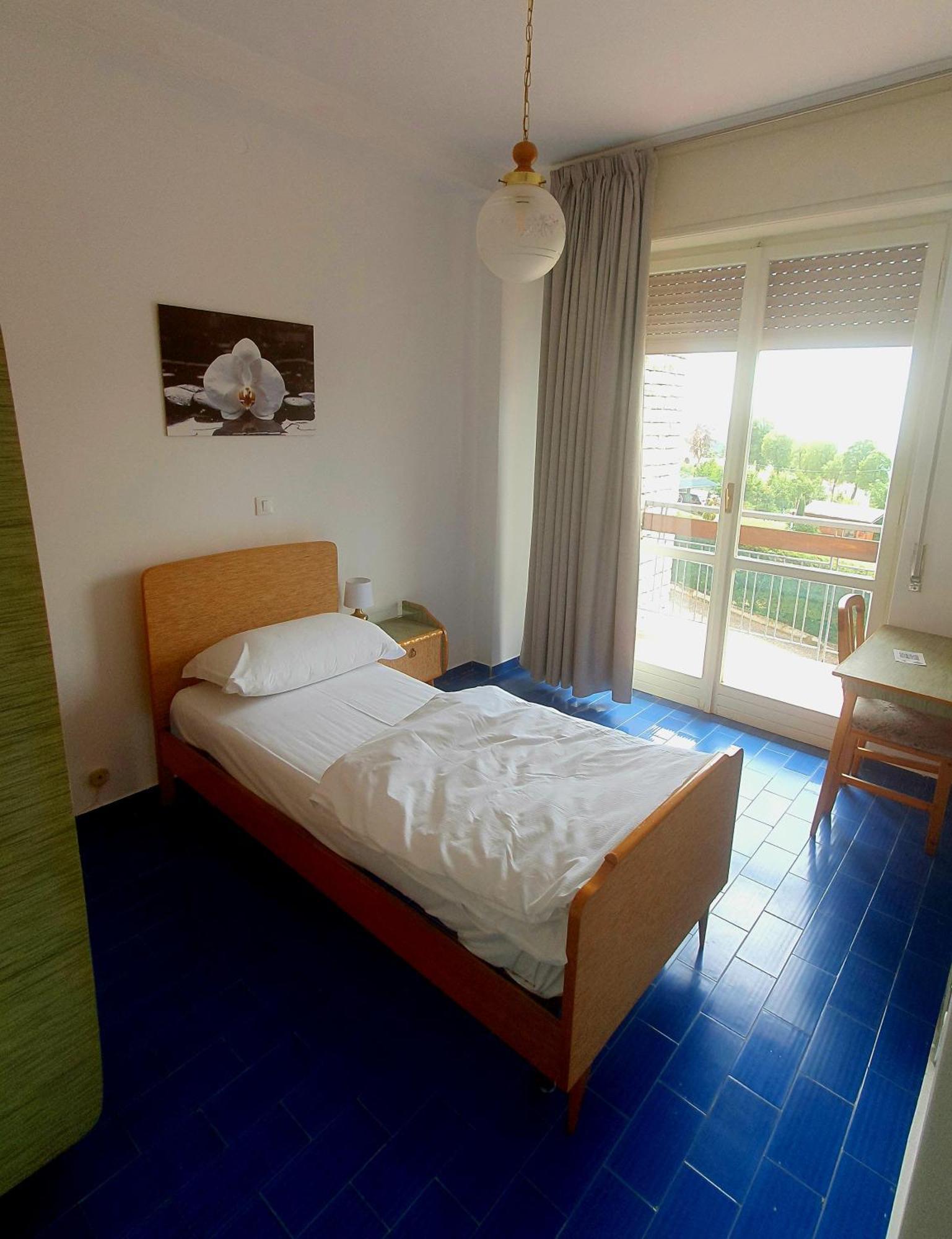 Hotel Serena Spiazzi Di Caprino 外观 照片
