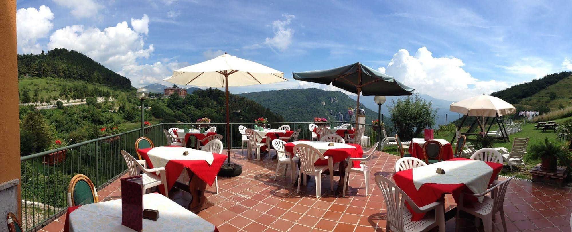 Hotel Serena Spiazzi Di Caprino 外观 照片